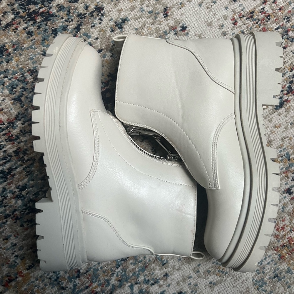 Brand NEW! Indigo Rd. Combat Boots with zipper - Picture 5 of 9